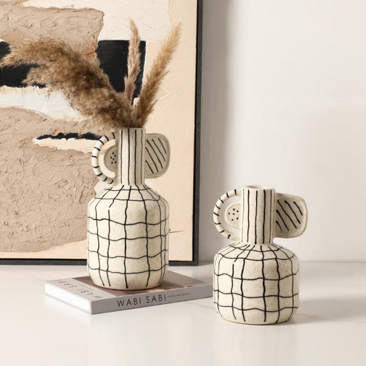 Big Ear Black Line Flower Vase