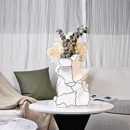 Black Line Flower Vase