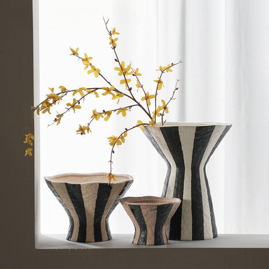 Black Line Cone Shape Flower Vase