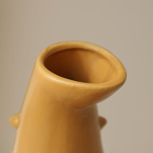 Thorn-Shaped Bucket Flower Vase