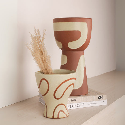 Hook Curved Ceramic Vase