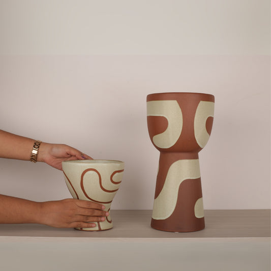 Hook Curved Ceramic Vase