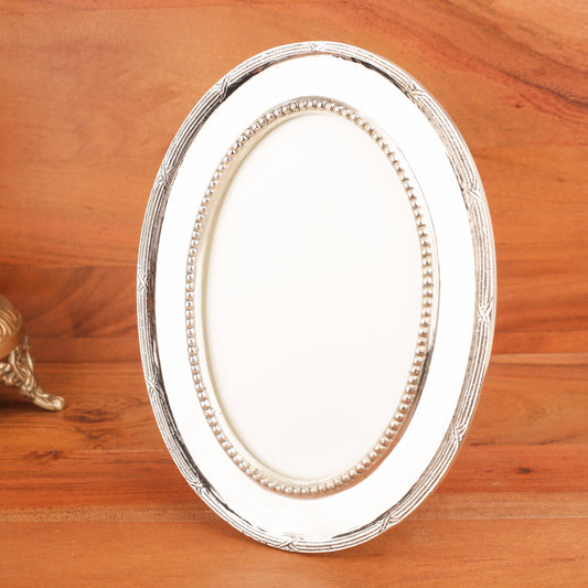 Silver Border Oval Table Photo Frame