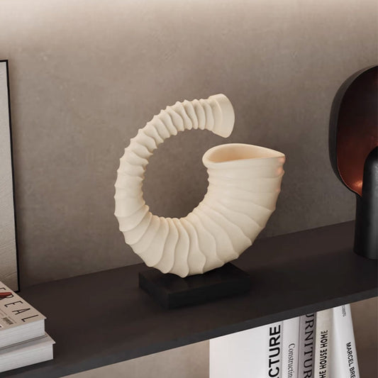 Geometric Conch Shape Resin Home Decor Ornament