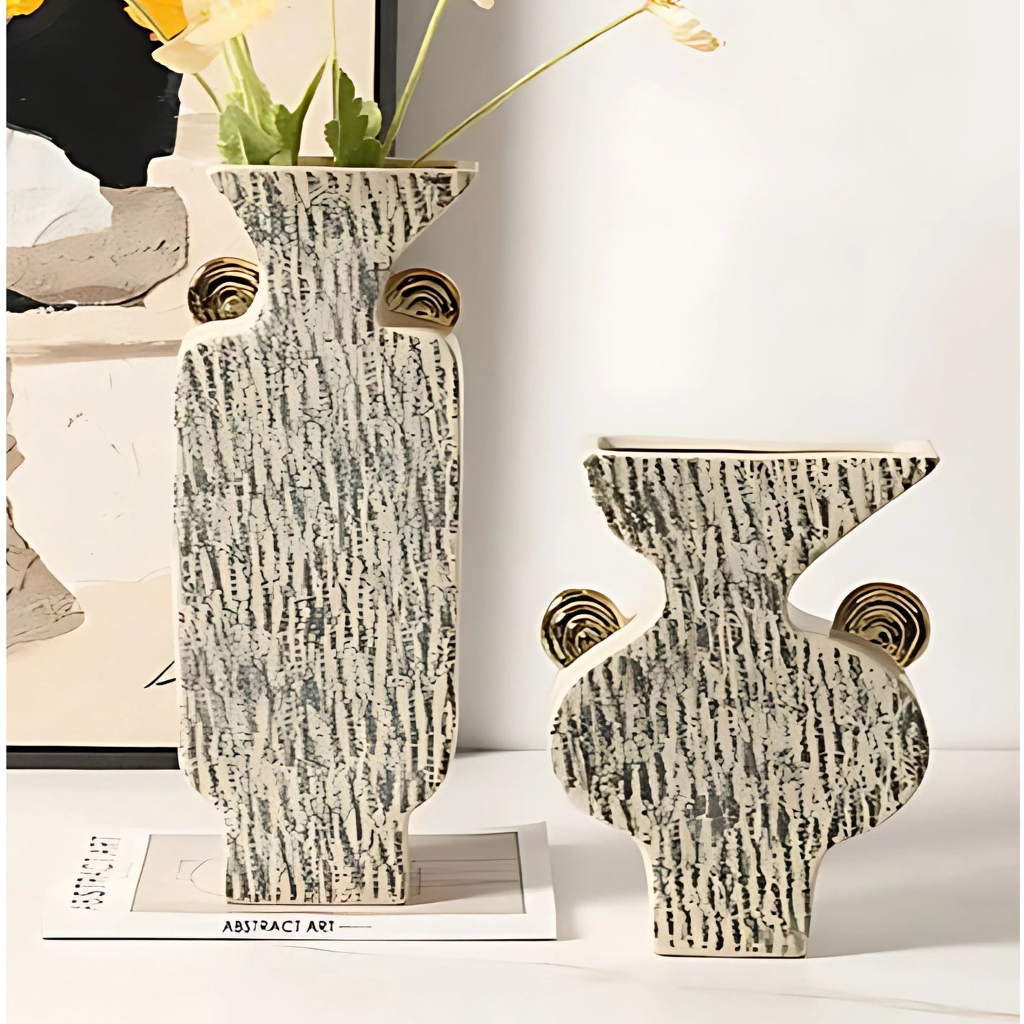 Patterned Gold Ear Flower Vase