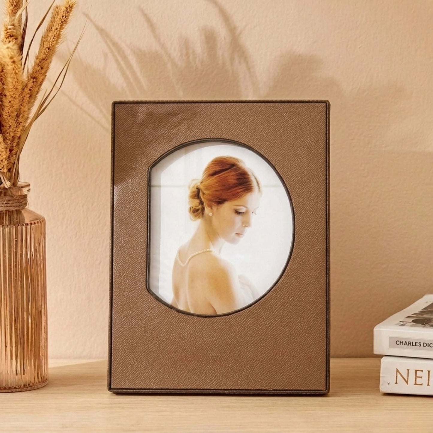 Micro Fiber Leather Table Photo Frame Décor (White, Green, Brown)
