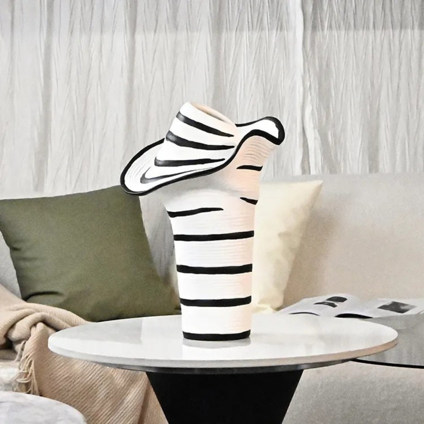 Black and White Ceramic Flower Vase