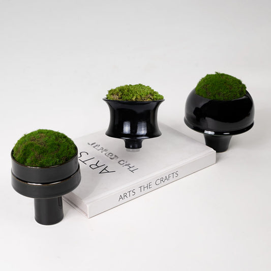 Black Decoration Resin Moss Flower Ornaments