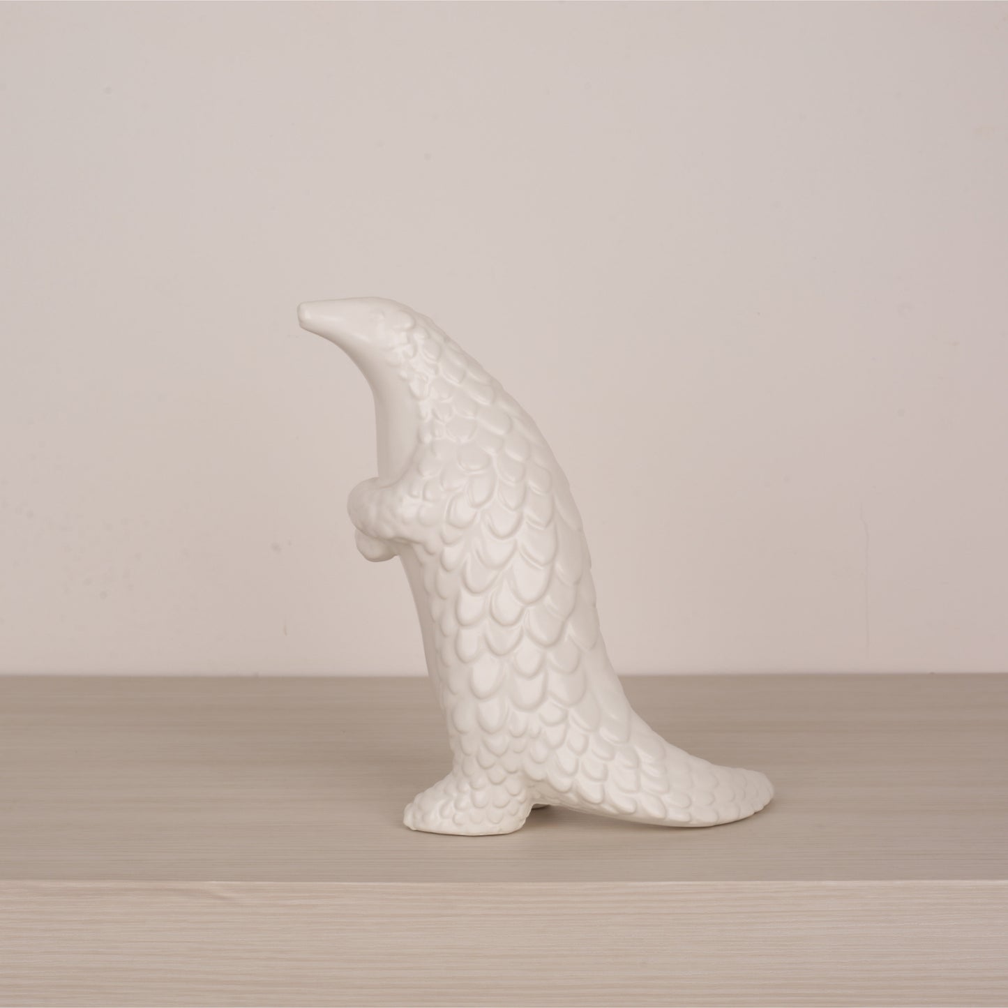 Ceramic Crafts Pangolin Figurine Decor Ornament
