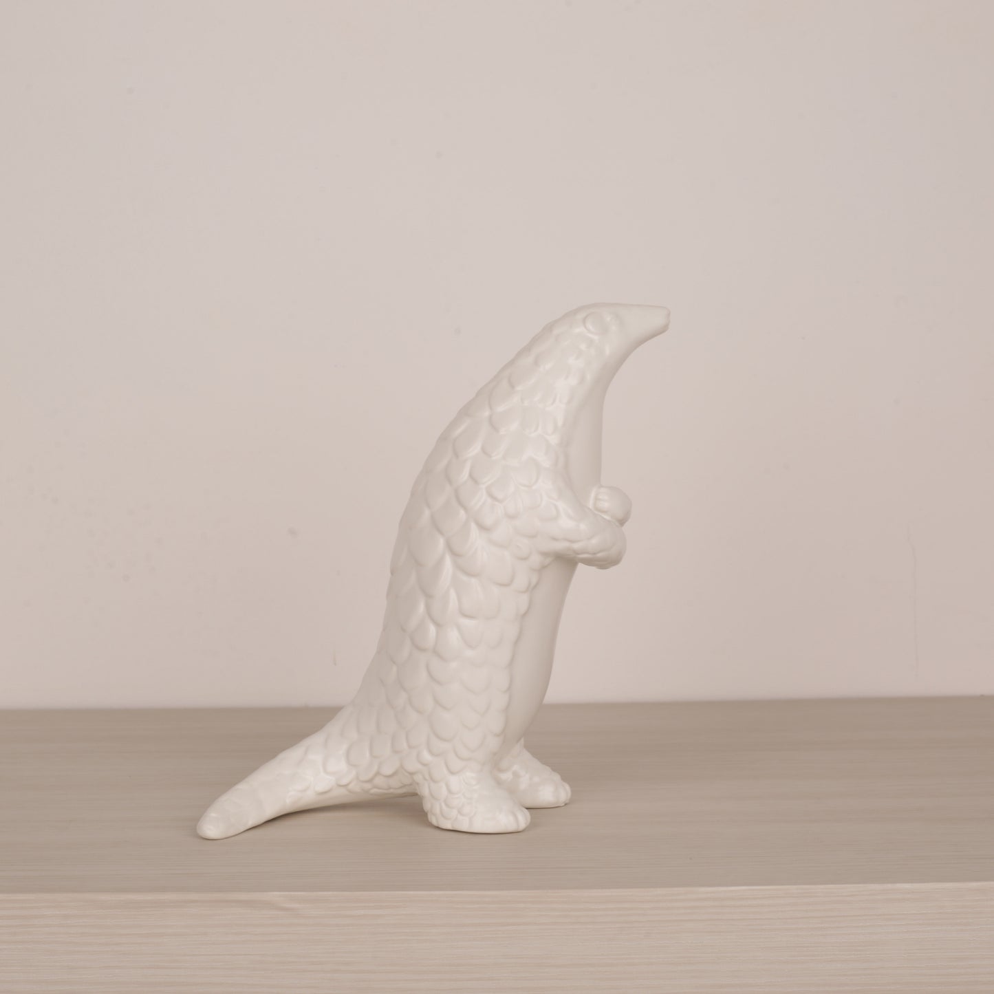 Ceramic Crafts Pangolin Figurine Decor Ornament