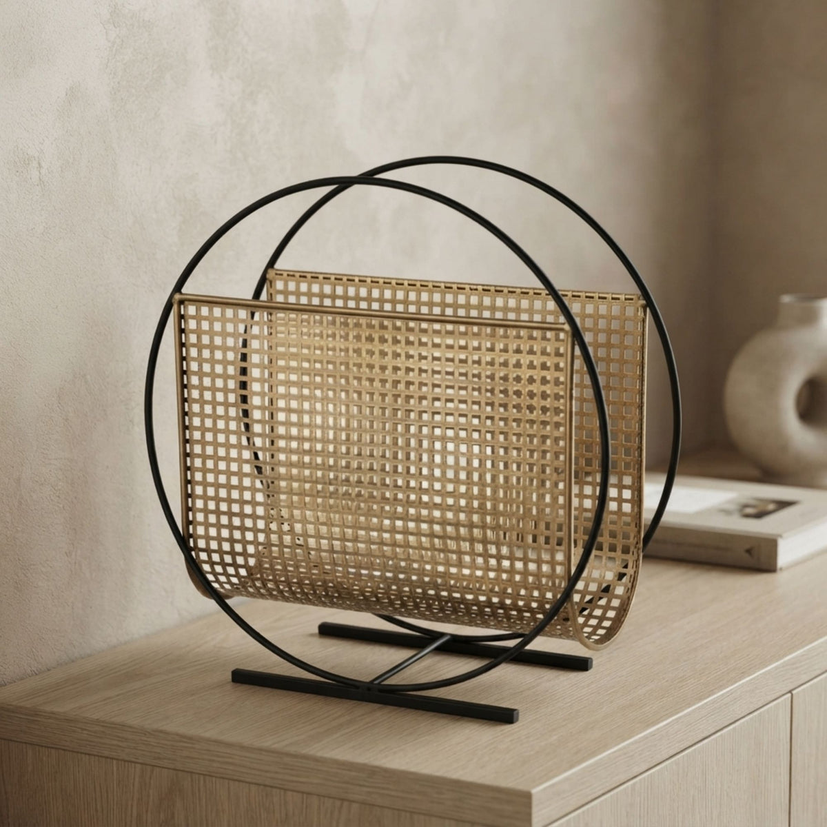 Circular Magazine Rack/ Magazine Stand