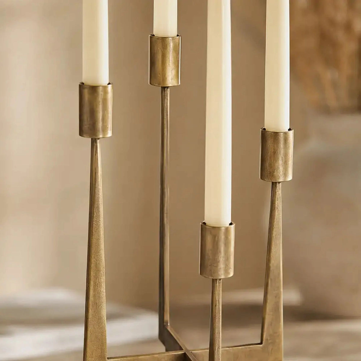 Sword Shadow Candle Holder(Golden, Black)
