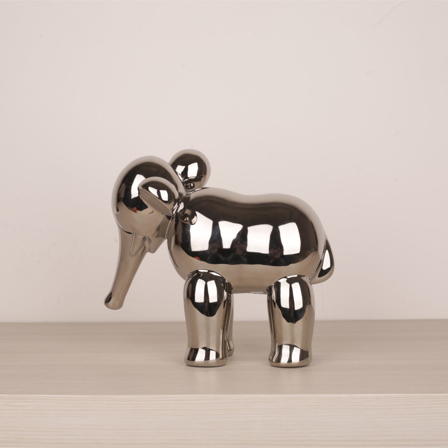 Elephant Figurine Table Décor Ornament