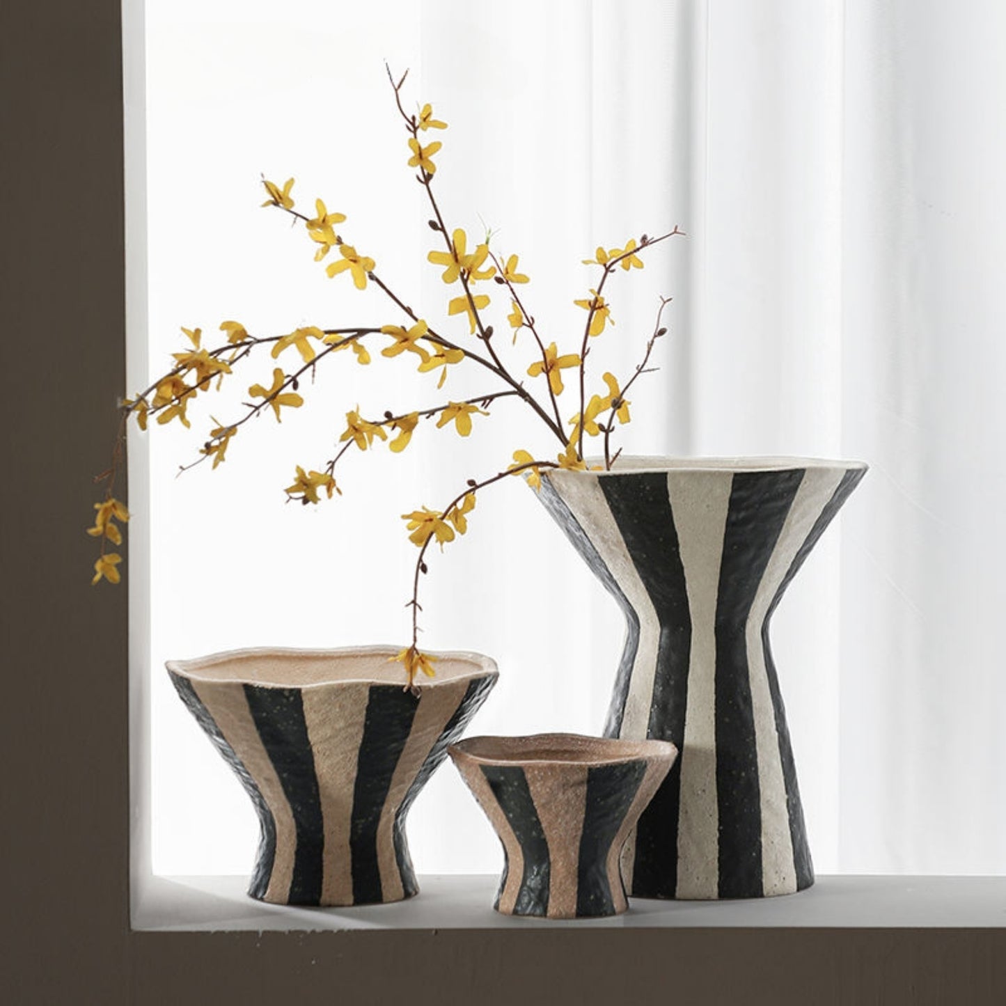 Black Line Cone Shape Flower Vase