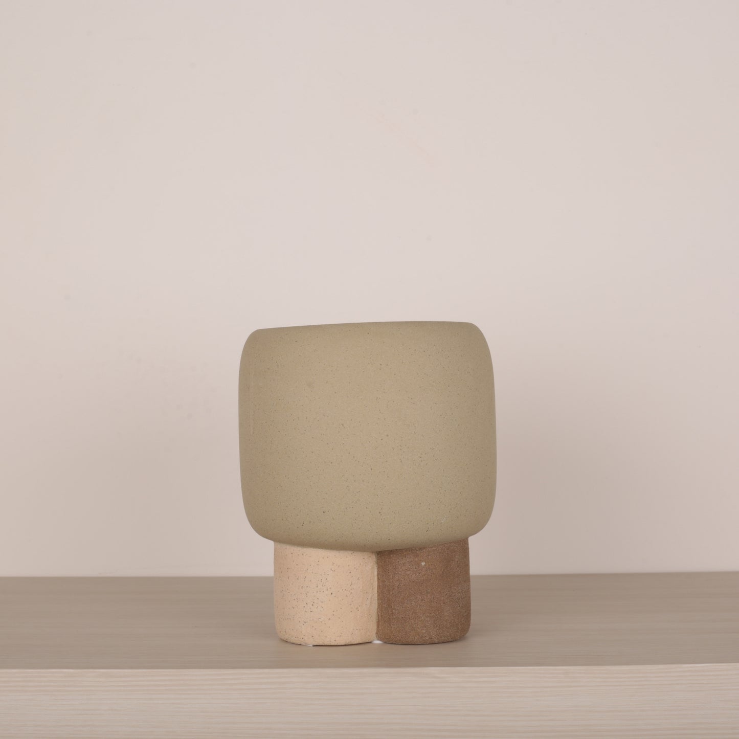 Round Foot Desktop Flower Vase