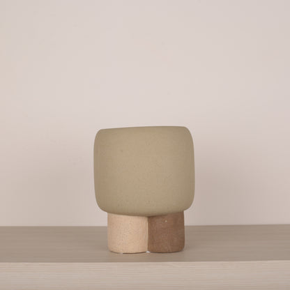 Round Foot Desktop Flower Vase
