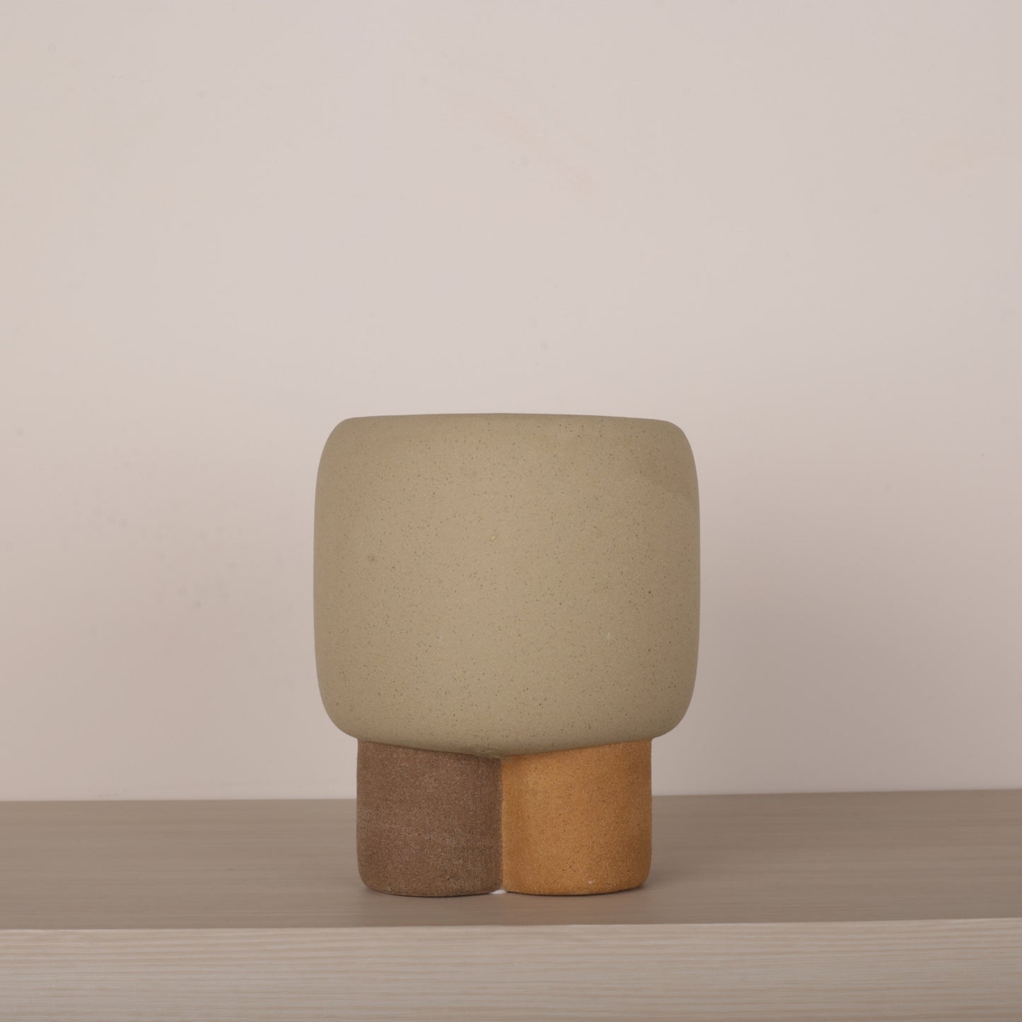 Round Foot Desktop Flower Vase