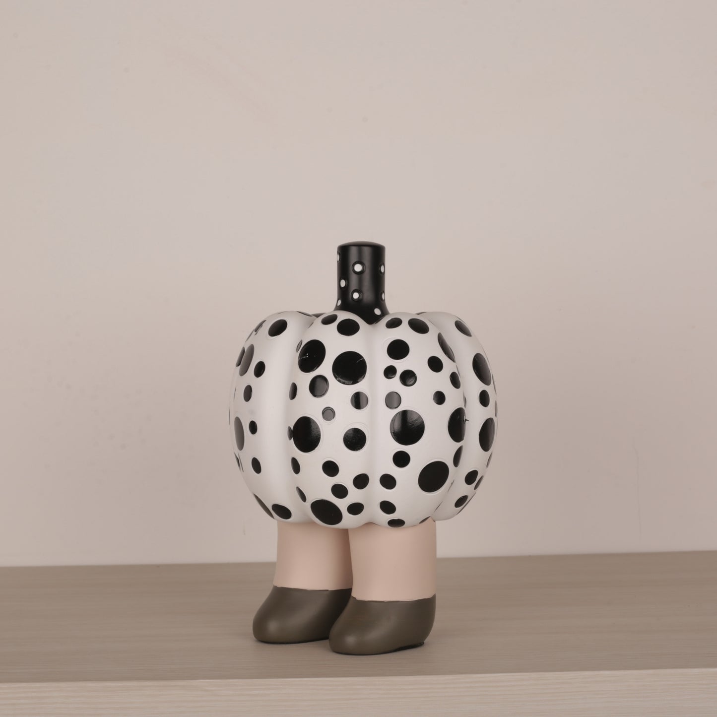 Pumpkin Dotted Doll Figurine Décor Accent