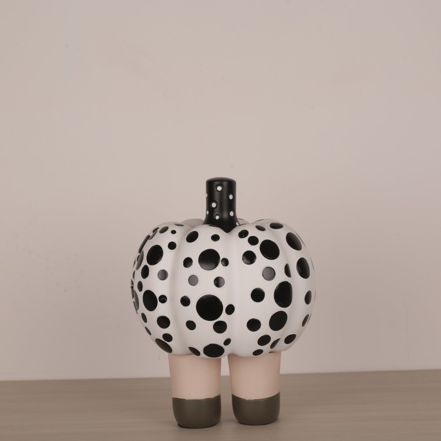 Pumpkin Dotted Doll Figurine Décor Accent