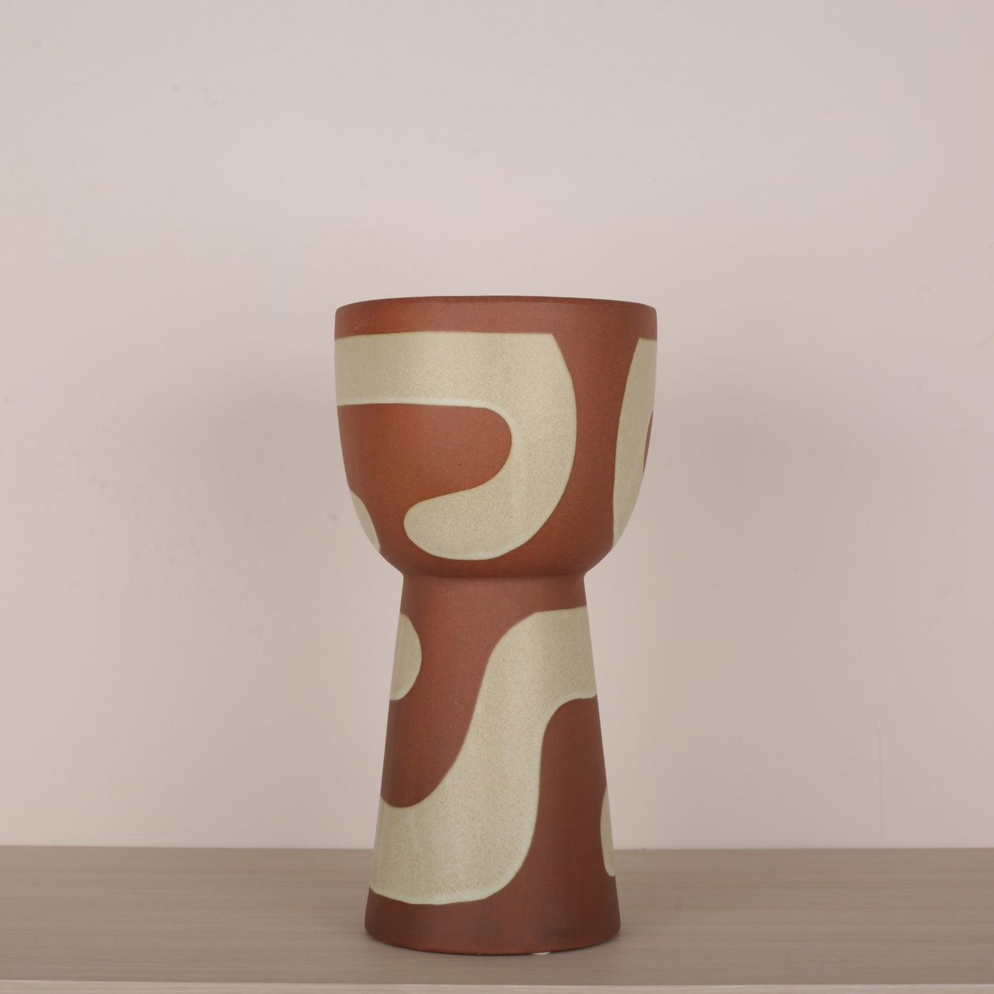 Hook Curved Ceramic Vase