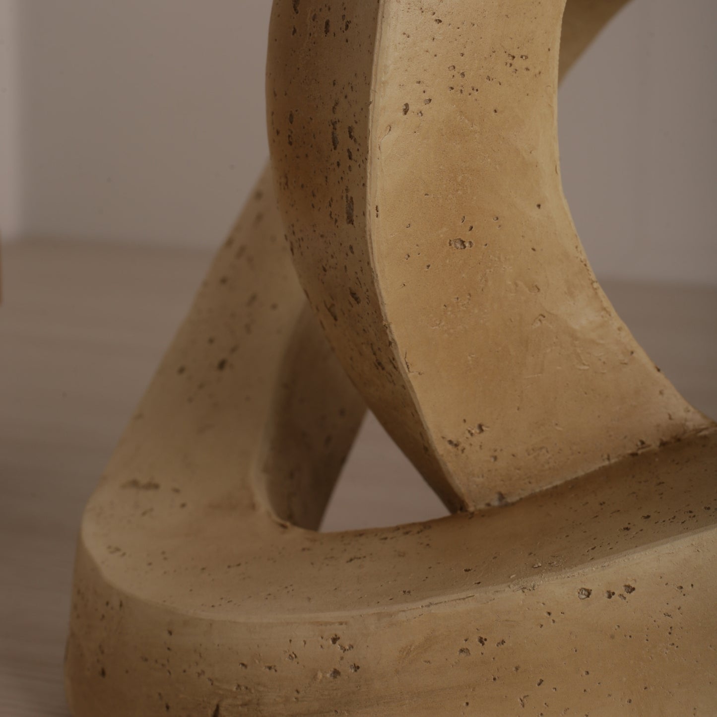 Interlocking Structure Showpiece