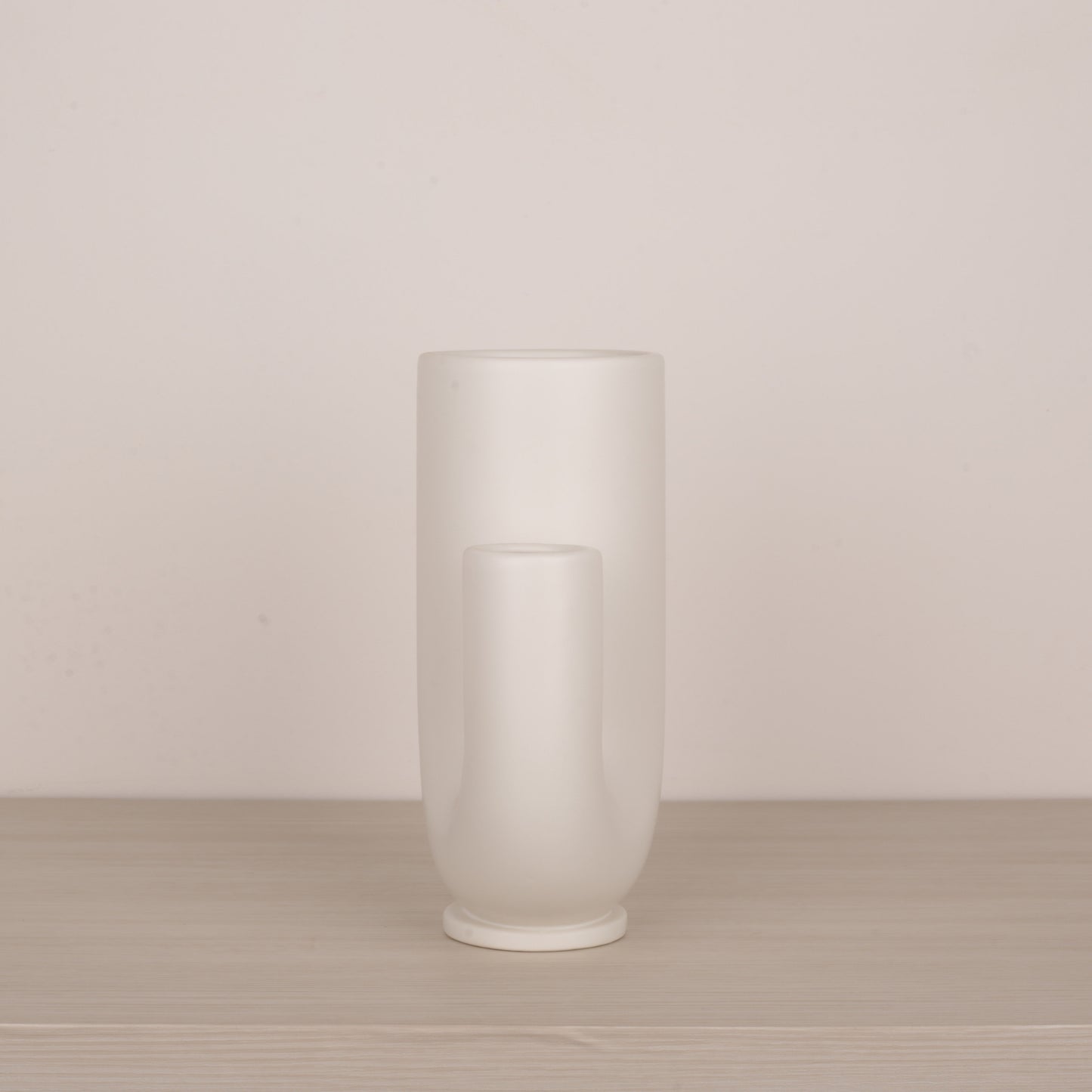 U Shape Nordic Ceramic Table Décor Vase