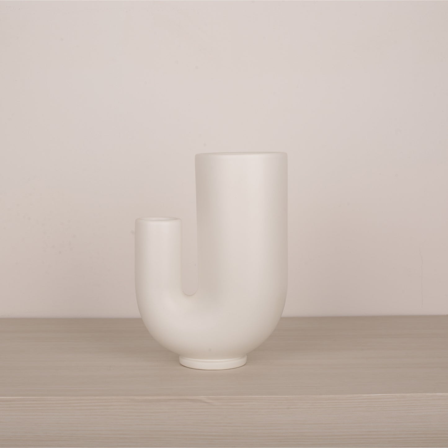 U Shape Nordic Ceramic Table Décor Vase