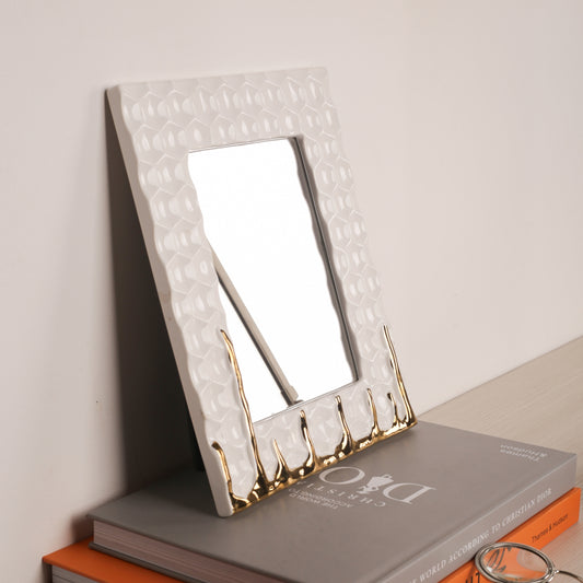 White Golden Texture Table Photo Frame Décor