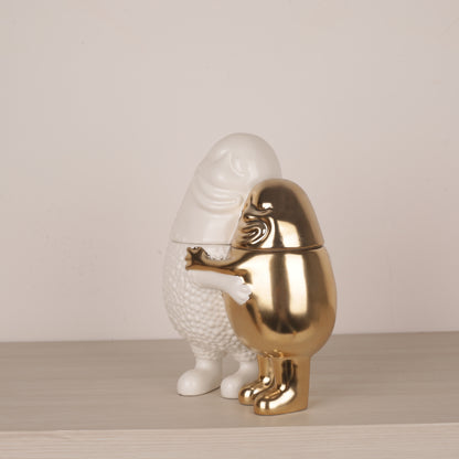 Ceramic Beloved Hugging Figurine Tabletop Décor