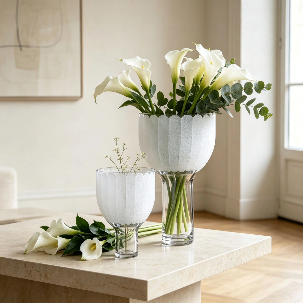 Handmade Frosted Goblet Shape Textured White Decorative Flower Glass Vase
