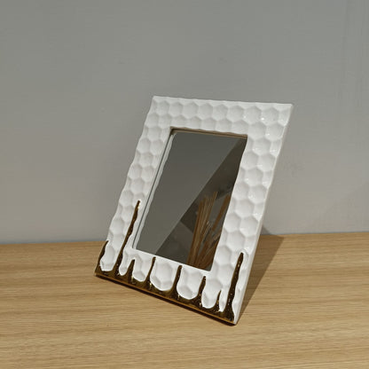 White Golden Texture Table Photo Frame Décor