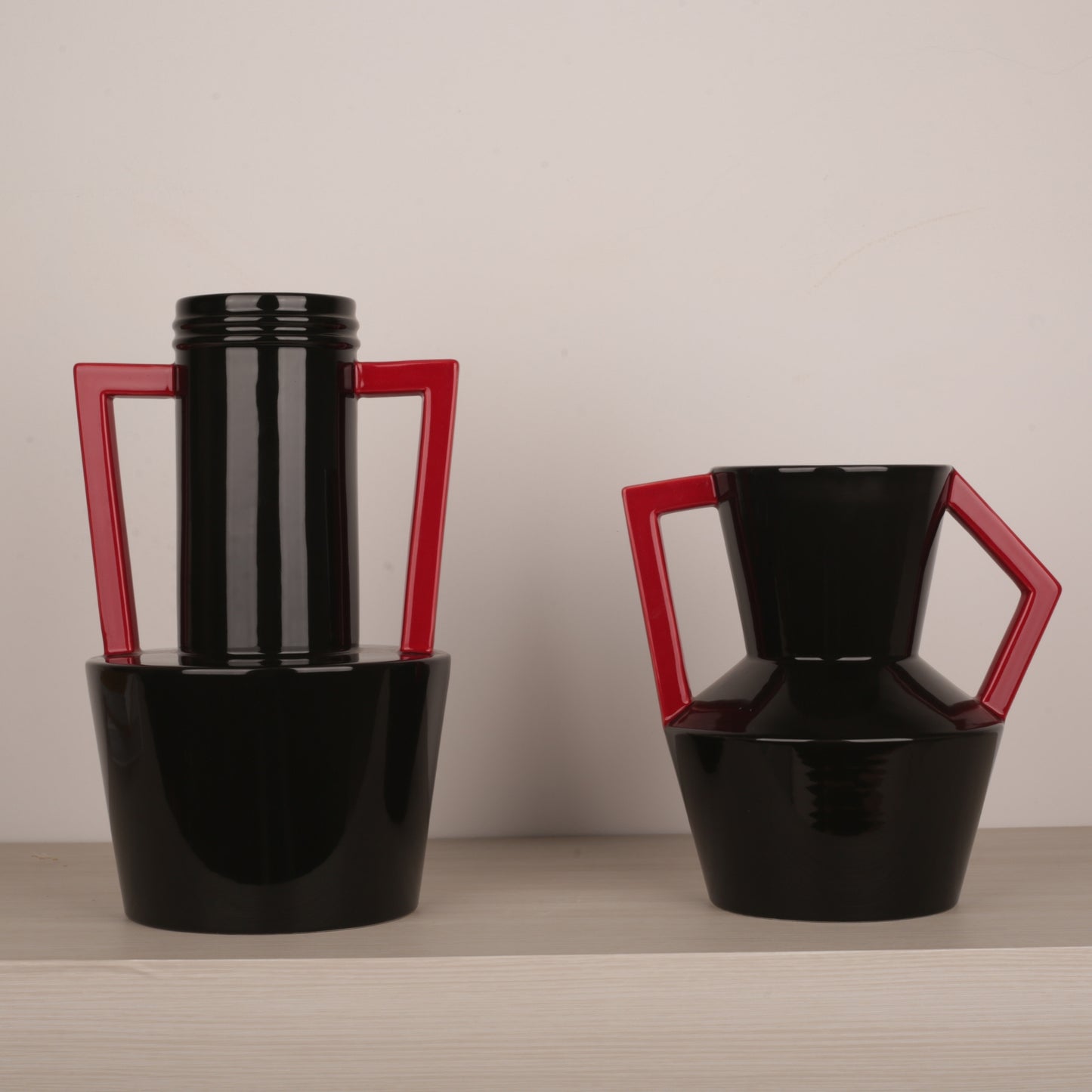 Geometric Handle Design Desktop Ceramic Vase