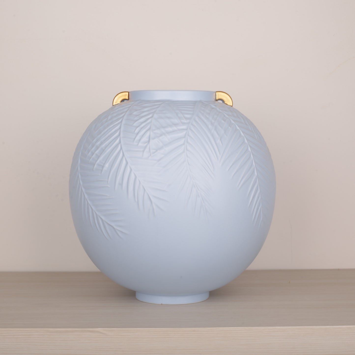 Round Ceramic Leaf Design Flower Vase