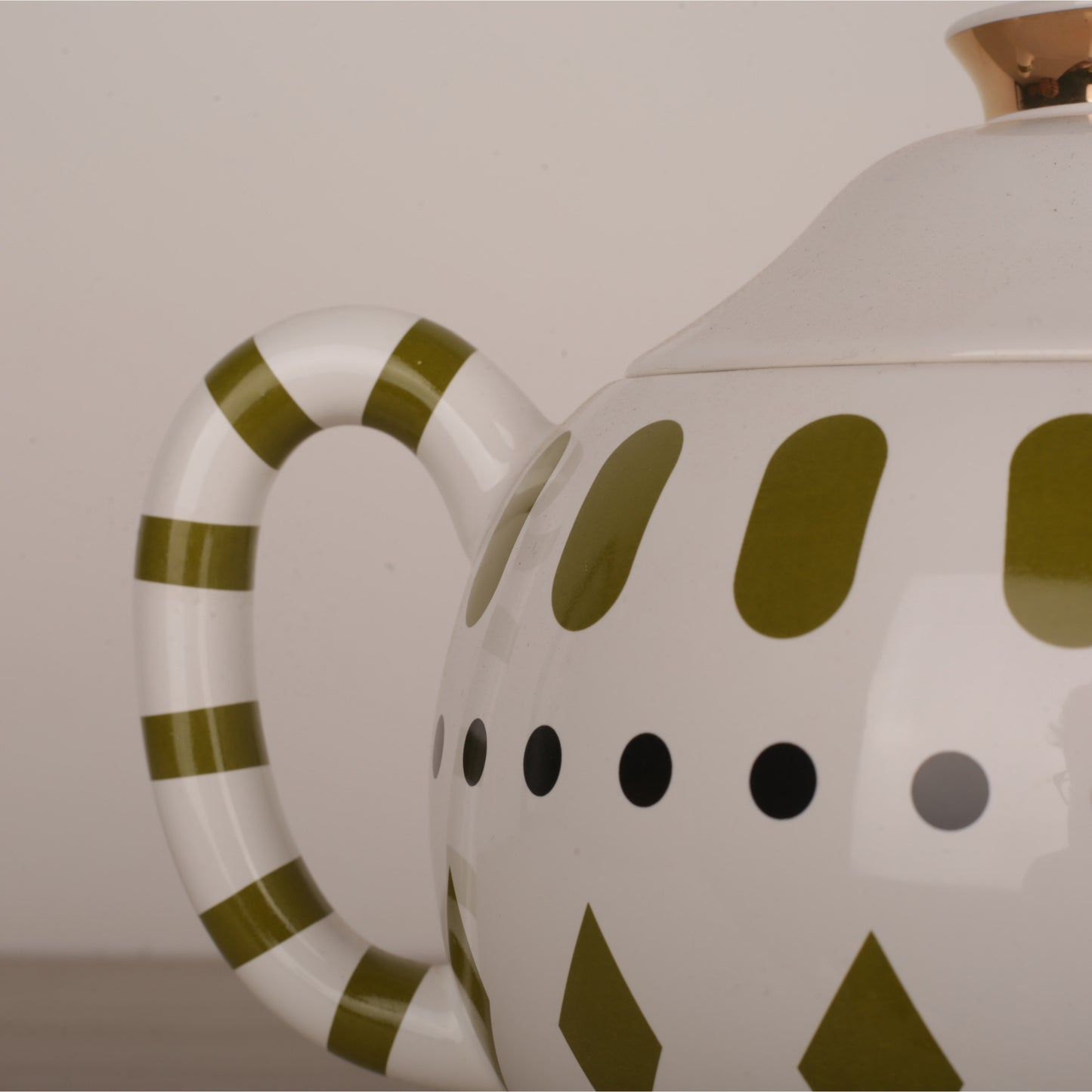 Handmade Ceramic Pot Shaped Table Décor Vase