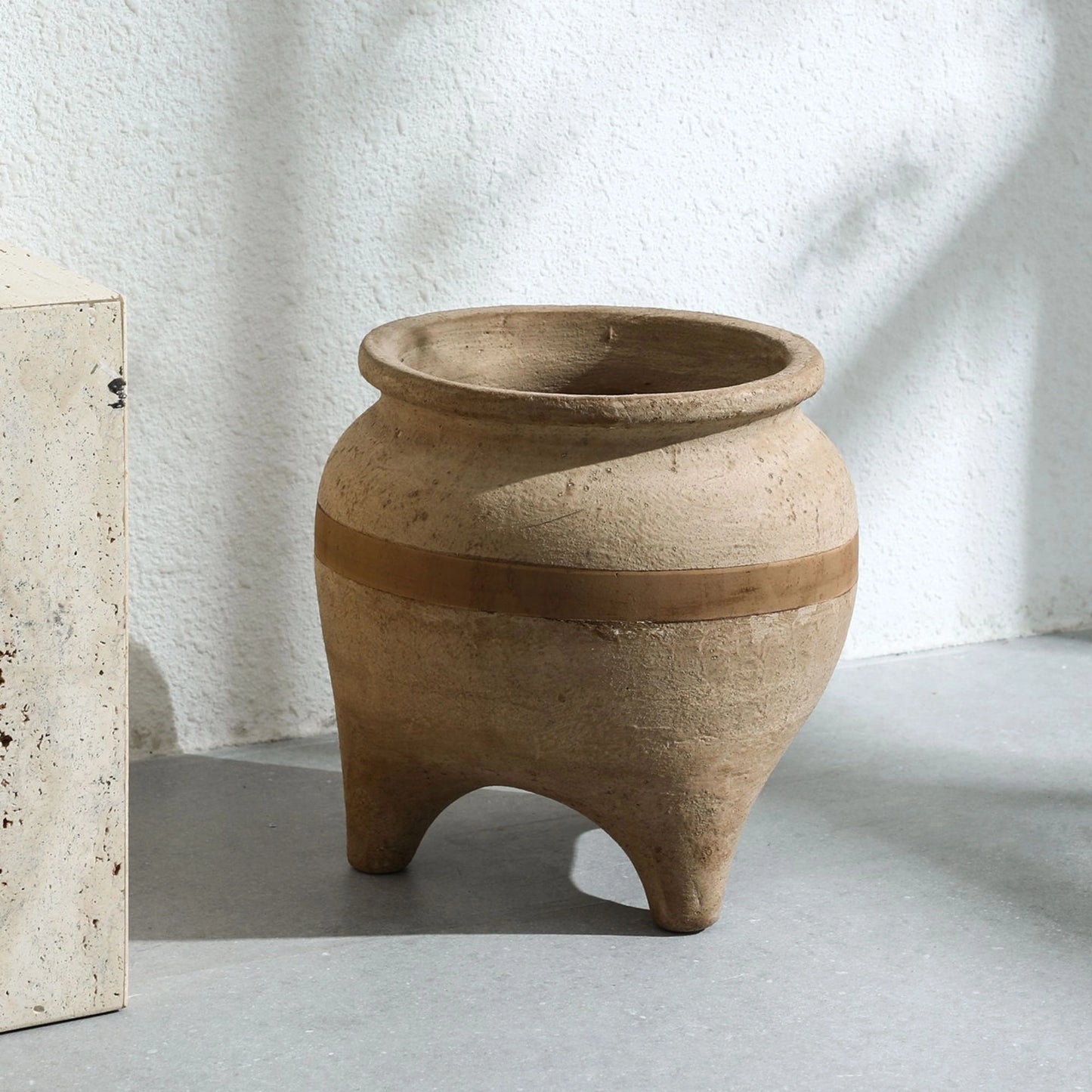 Round-Bellied Shape Flower Vase