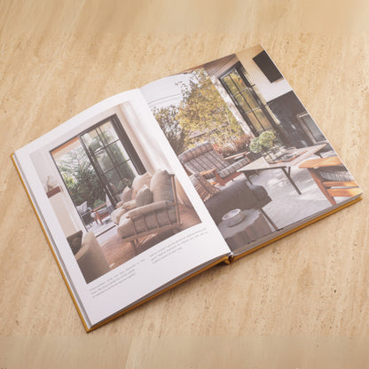 Little Book of Gucci: The Story of the Iconic Fashion House Decorative Faux Book