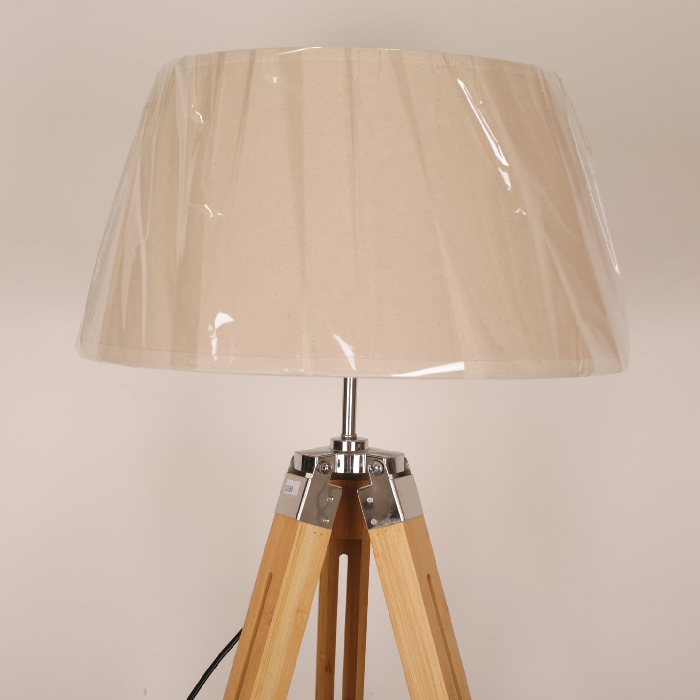 Light Wooden Tripod Base with Metal Brackets Floor Lamp