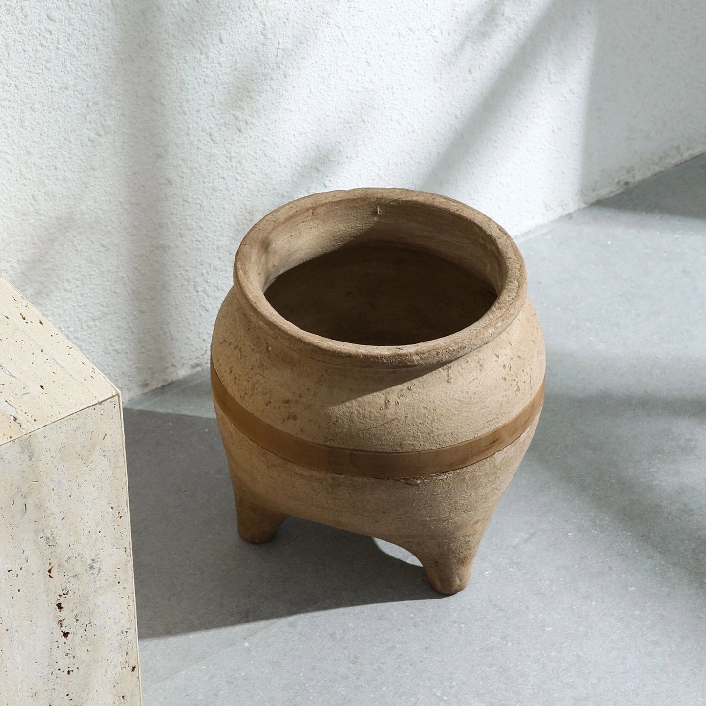 Round-Bellied Shape Flower Vase