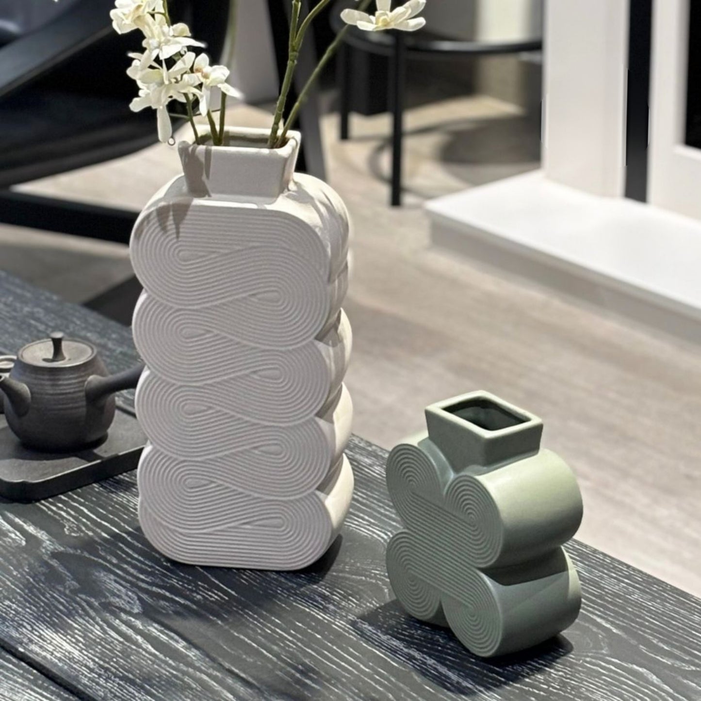 Spiral Pattern Decoration Vase