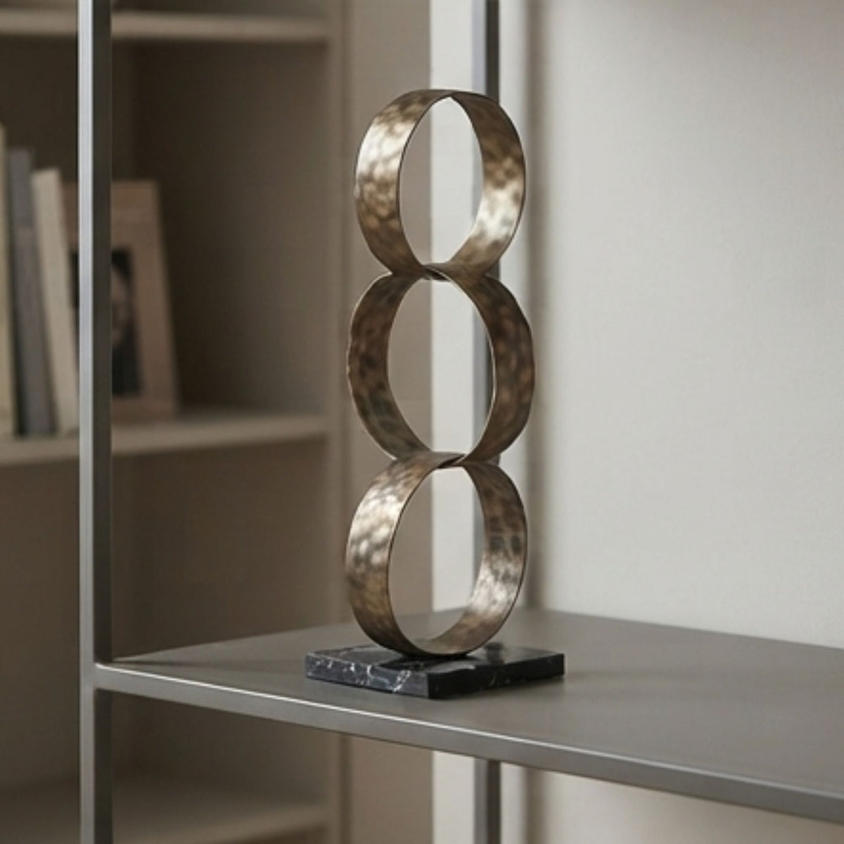 Chain Structure Decorative Tabletop Ornament