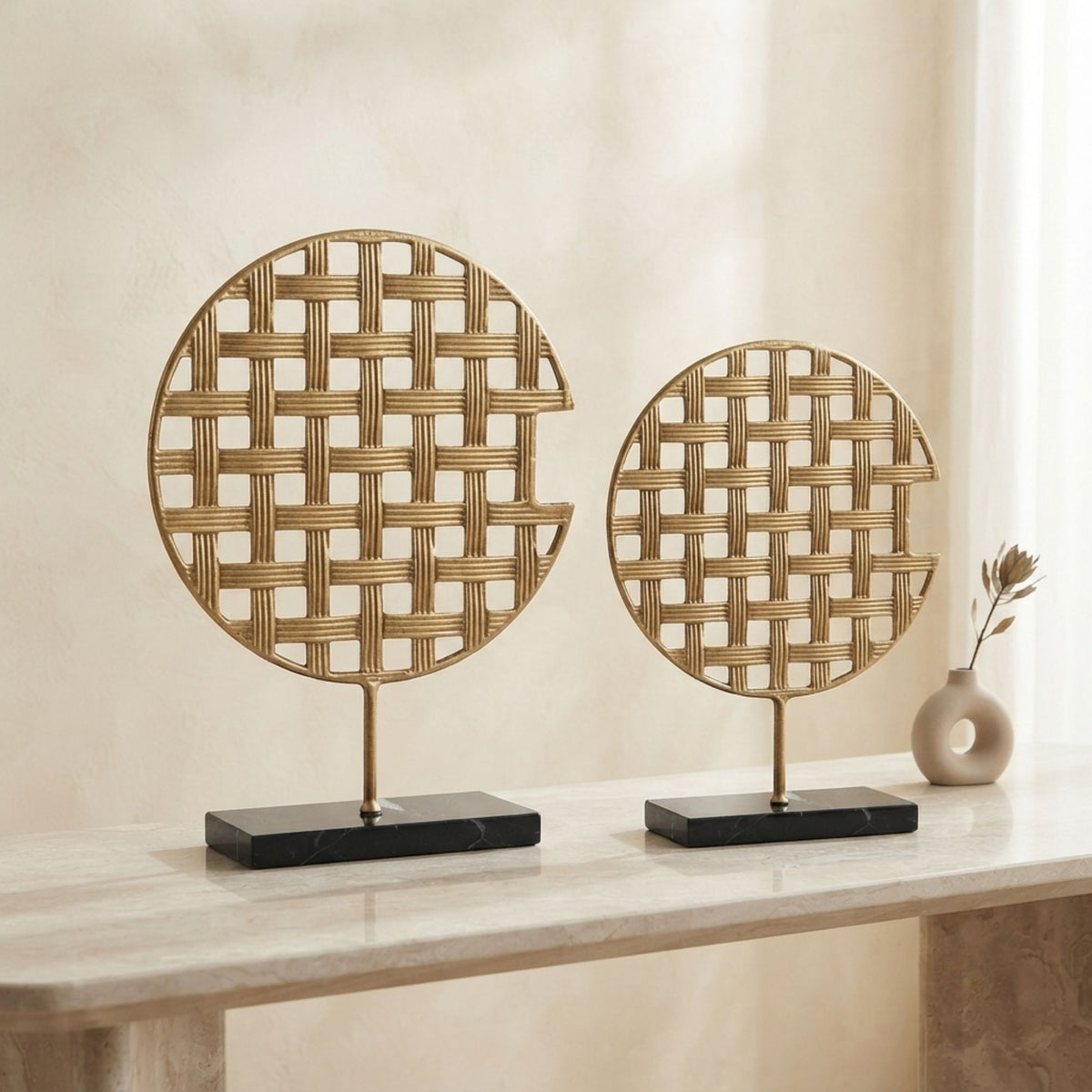 Golden Grid Screen Decorative Ornament