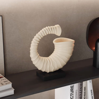Geometric Conch Shape Resin Home Decor Ornament