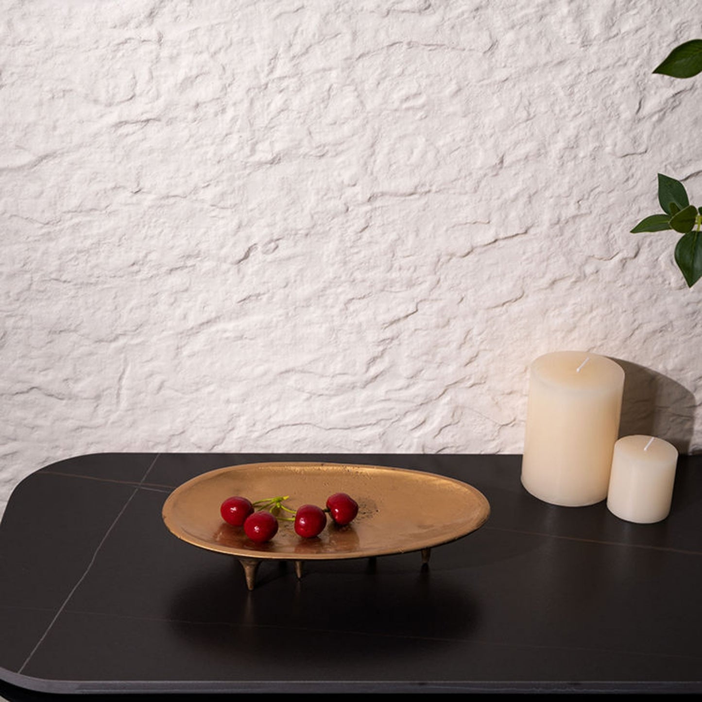 Multi Foot Resin Fruit Tray