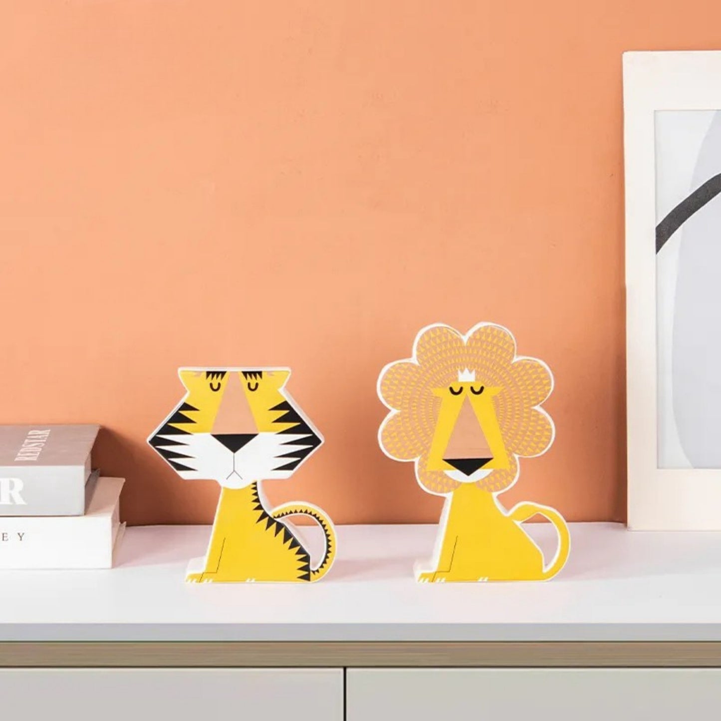 Lion Animal Table Decor Ornament